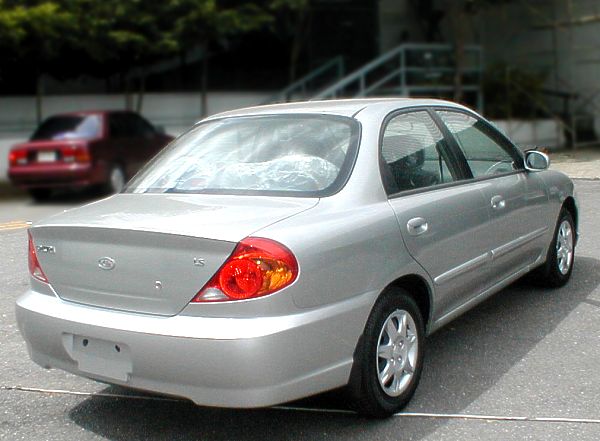 KIA SEPHIA II 1.6 GASOLINA